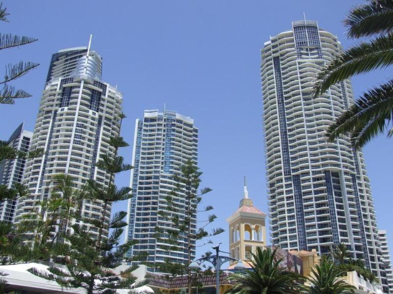Апартаменти Deluxe Chevron Renaissance Голд-Кост Екстер'єр фото